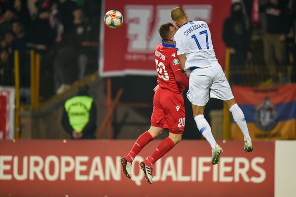 Дебют Хашманяна: в Ереване стартовал матч сборных Армении и Греции - Sputnik Армения