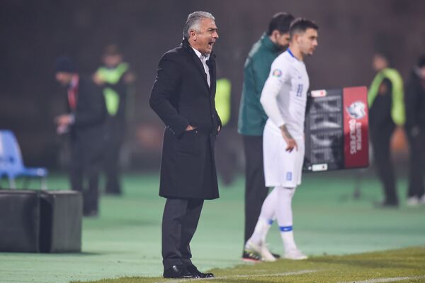 С Мхитаряном и без — в чем проблема: Роман Березовский об игре сборной Армении и Хашманяне С Мхитаряном и без — в чем проблема: Роман Березовский об игре сборной Армении и Хашманяне - Sputnik Армения