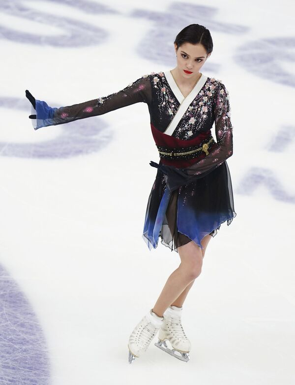 Трусова выиграла Гран-при России, Медведева - на втором месте - Sputnik Армения