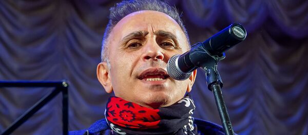 Первый концерт амшенского певца Гёкана Бирбена в Ереване Первый концерт амшенского певца Гёкана Бирбена в Ереване - Sputnik Армения