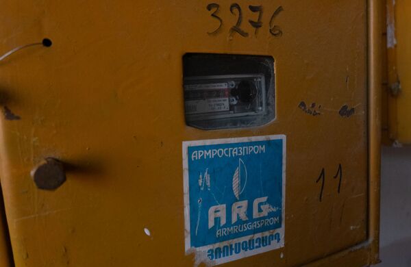 Какая же это мать: соседи погибшей в Нор-Ачине семьи рассказали о трагедии Какая же это мать: соседи погибшей в Нор-Ачине семьи рассказали о трагедии - Sputnik Армения