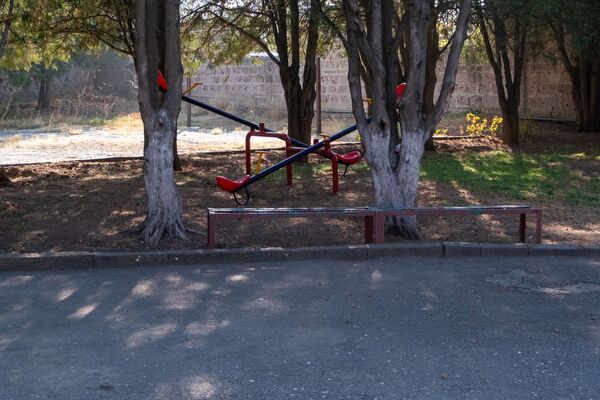 Какая же это мать: соседи погибшей в Нор-Ачине семьи рассказали о трагедии Какая же это мать: соседи погибшей в Нор-Ачине семьи рассказали о трагедии - Sputnik Армения