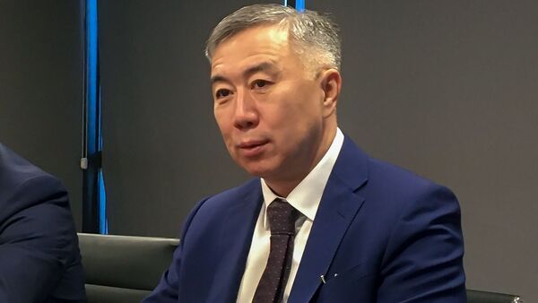 Член Коллегии (Министра) ЕЭК по конкуренции и антимонопольному регулированию Жумангарин Серик Макашевич на пресс-конференции (20 ноября 2019). Еревaн - Sputnik Армения