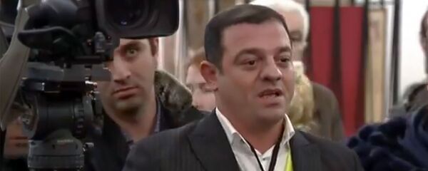 Зашедший в армянскую церковь азербайджанский блогер - Sputnik Արմենիա