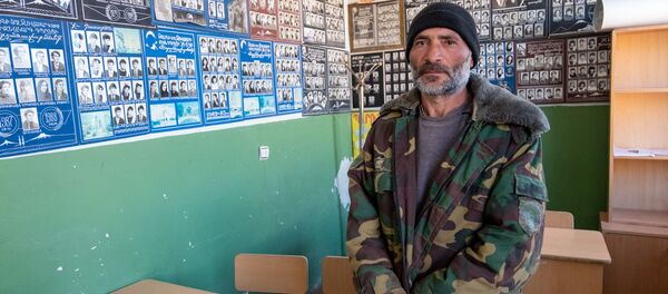 Сторож школы села Зовасар Вардан Маркарян Сторож школы села Зовасар Вардан Маркарян - Sputnik Արմենիա