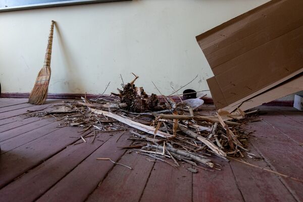 Վարդանը 48 տարվա լուսանկարները հավաքել ու Զովասարի խարխլված դպրոցը թանգարանի է վերածել Վարդանը 48 տարվա լուսանկարները հավաքել ու Զովասարի խարխլված դպրոցը թանգարանի է վերածել - Sputnik Արմենիա