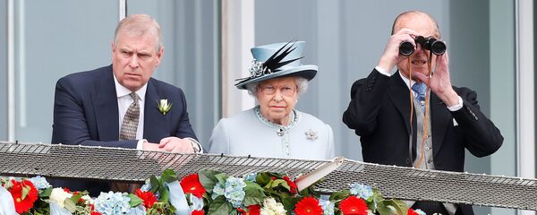 Королева Елизавета II лишила принца Эндрю жалованья - Sputnik Արմենիա