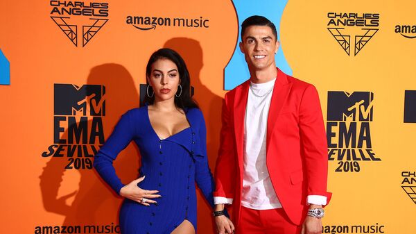 Криштиану Роналду и Джорджина Родригес прибывают на European MTV Awards в Севилье (3 ноября 2019). Испания - Sputnik Армения