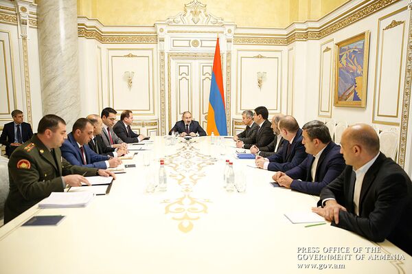 Չարաշահման դեպքում մոտեցումը լինելու է չափազանց խիստ. Փաշինյանը`բանակի սննդի մասին Չարաշահման դեպքում մոտեցումը լինելու է չափազանց խիստ. Փաշինյանը`բանակի սննդի մասին - Sputnik Արմենիա