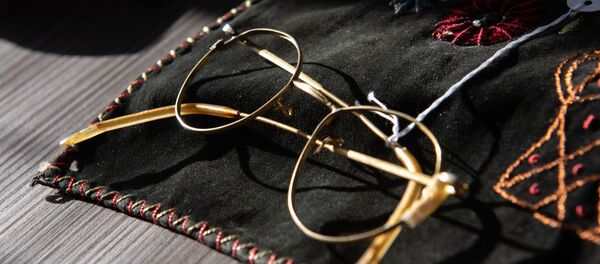 Оправа очков Марии Якобсон в музее-институте Геноцида армян Оправа очков Марии Якобсон в музее-институте Геноцида армян - Sputnik Արմենիա