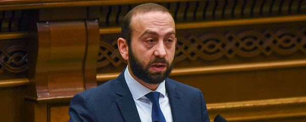 Спикер парламента Арарат Мирзоян на Международной конференции, посвященной 15-летию офиса омбудсмена в Армении (26 ноября 2019). Еревaн Спикер парламента Арарат Мирзоян на Международной конференции, посвященной 15-летию офиса омбудсмена в Армении (26 ноября 2019). Еревaн - Sputnik Արմենիա