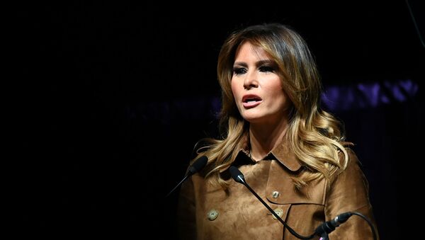 Первая леди США Мелания Трамп выступает на молодежном саммите по осведомленности об опиоидах (26 ноября 2019). Балтимор - Sputnik Армения
