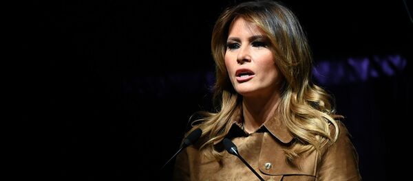Первая леди США Мелания Трамп выступает на молодежном саммите по осведомленности об опиоидах (26 ноября 2019). Балтимор - Sputnik Армения