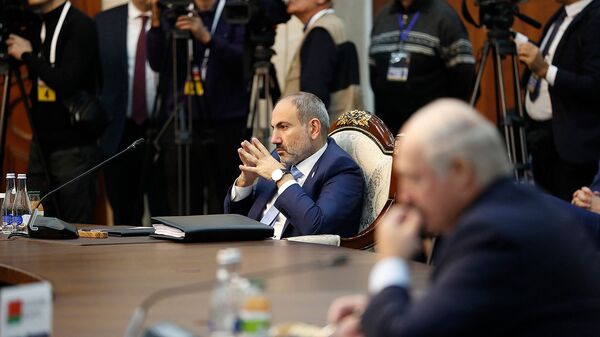 Премьер-министр Армении Никол Пашинян во время заседания ОДКБ (28 ноября 2019). Бишкек - Sputnik Արմենիա