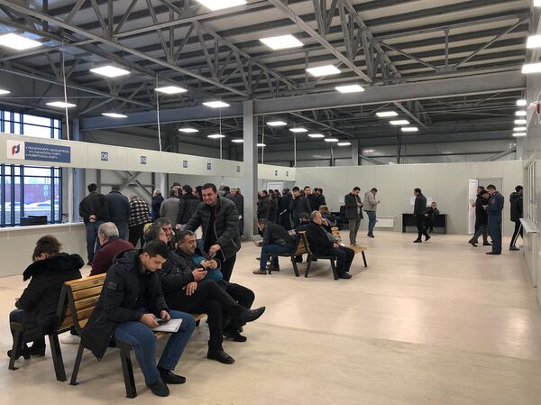 Очереди и кражи? Что на самом деле происходит на таможне в Гюмри - Sputnik Армения