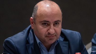 Вардан Айвазян на конференции “Демократия и предупреждение конфликтов” Института демократического развития МПА СНГ (29 ноября 2019). Еревaн