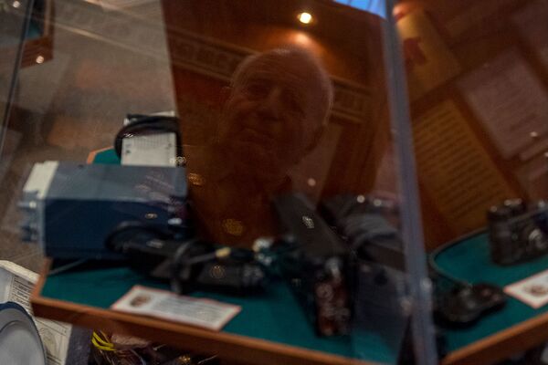 Մոխրոտիկի գործը. ինչպես է հայուհին գաղտնալսող սարք տեղադրել դեսպանի աշխատասենյակում Մոխրոտիկի գործը. ինչպես է հայուհին գաղտնալսող սարք տեղադրել դեսպանի աշխատասենյակում - Sputnik Արմենիա