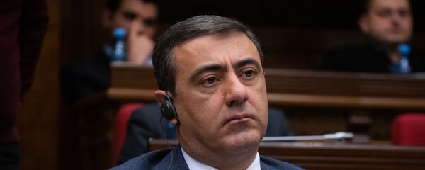 Исполняющий обязанности главы СНБ Эдуард Мартиросян на Международной конференции, посвященной 15-летию офиса омбудсмена в Армении (27 ноября 2019). Еревaн - Sputnik Армения