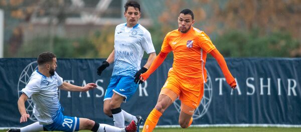 Футбольный матч 15-го тура Высшей лиги чемпионата Армении между командами Арарат-Армения и Урарту (1 декабря 2019). Еревaн - Sputnik Արմենիա