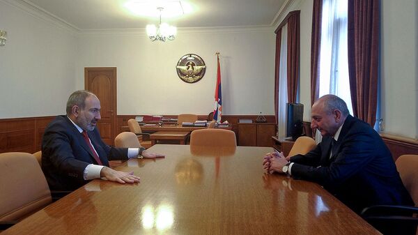Никол Пашинян и Бако Саакян провели переговоры в Степанакерте - Sputnik Армения