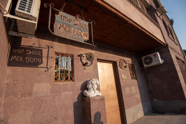  «Հազիվ էի ինձ զսպում, որ այդ ծնողներին գտնելուց հետո չապտակեմ»․ Տիգրանուհի Կարապետյան - Sputnik Արմենիա