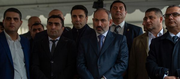 Премьер-министр Никол Пашинян на церемонии открытия алмазообрабатывающей компании ADM (2 декабря 2019). Абовян - Sputnik Армения