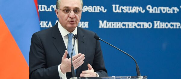 Министр иностранных дел Армении Зограб Мнацаканян на совместная пресс-конференция с иорданским коллегой (2 декабря 2019). Еревaн - Sputnik Արմենիա