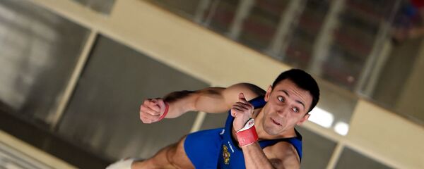 Гимнаст Артур Давтян Гимнаст Артур Давтян - Sputnik Армения