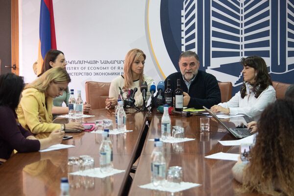 Пришлось сократить экспорт: в Армении появилось первое сертифицированное органическое вино - Sputnik Армения