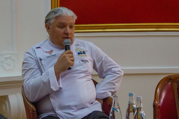 Что тормозит развитие бизнеса? Ресторатор из Москвы рассказал в Ереване о наболевшем  - Sputnik Армения