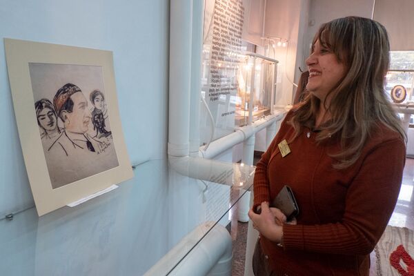 Չարենցի երկու կանայք` Արփենիկը և Իզաբելլան Չարենցի երկու կանայք` Արփենիկը և Իզաբելլան - Sputnik Արմենիա