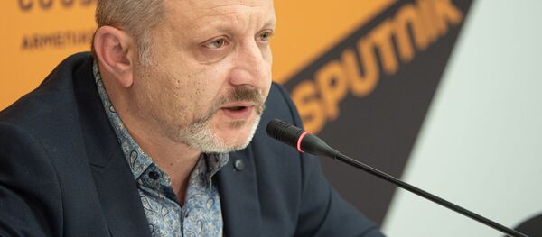 Пресс-конференция Сурена Суренянца Какой должна быть новая оппозиция в Армении? (4 декабря 2019). Еревaн Пресс-конференция Сурена Суренянца Какой должна быть новая оппозиция в Армении? (4 декабря 2019). Еревaн - Sputnik Արմենիա