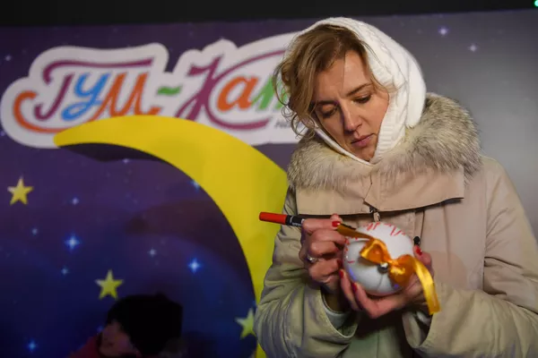 Ксения Алферова на открытии ГУМ-катка в Москве Ксения Алферова на открытии ГУМ-катка в Москве - Sputnik Армения