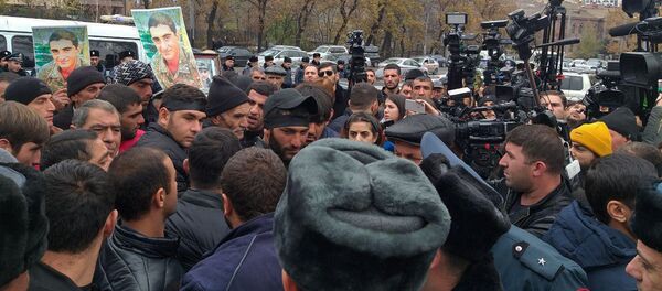 Акция протеста перед зданием Парламента Армении (4 декабря 2019). Еревaн - Sputnik Արմենիա