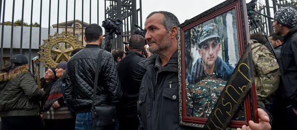 Акция протеста перед зданием Парламента Армении (4 декабря 2019). Еревaн Акция протеста перед зданием Парламента Армении (4 декабря 2019). Еревaн - Sputnik Արմենիա