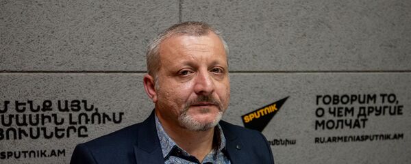Сурен Суренянц - Sputnik Արմենիա