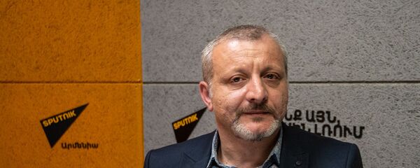 Сурен Суренянц Сурен Суренянц - Sputnik Արմենիա