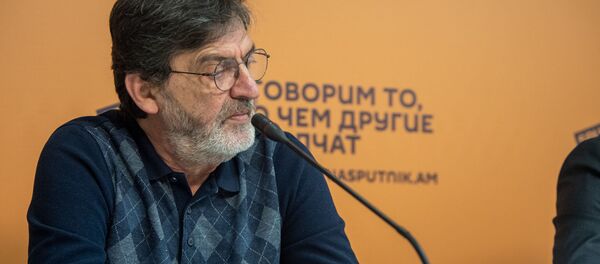 Месроп Мовсисян на пресс-конференции по теме судебного иска телекомпании А1+ к правительству Армении (6 декабря 2019). Еревaн - Sputnik Արմենիա