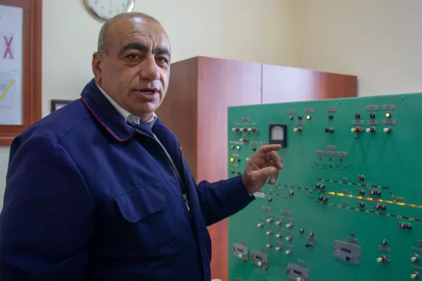 Калтахчи через 30 лет после землетрясения, или Железнодорожники на пенсии долго не живут Калтахчи через 30 лет после землетрясения, или Железнодорожники на пенсии долго не живут - Sputnik Армения
