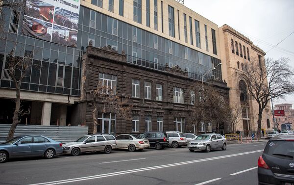 Здание по адресу Амиряна 2 - Sputnik Армения