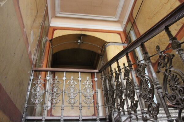 Этот пункт биографии Рубена Мамуляна не давал покоя грузинской соседке режиссера - Sputnik Армения