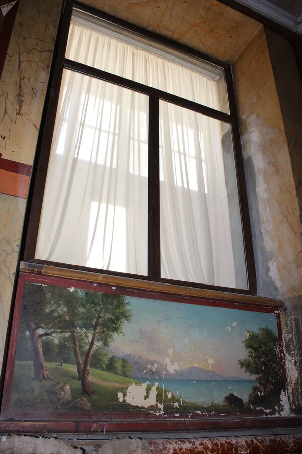 Этот пункт биографии Рубена Мамуляна не давал покоя грузинской соседке режиссера - Sputnik Армения