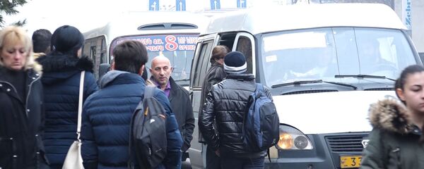 Ситуация с транспортом Еревана в часы пик - Sputnik Армения