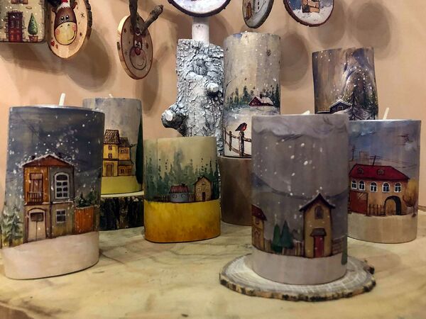 Փայտե մատանիներ, խաղալիքներ և մոմակալներ. ինչպես է գյումրեցին ներկայացնում հայրենի քաղաքը - Sputnik Արմենիա