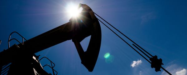 Нефтяной станок-качалка в Северском районе Краснодарского края Нефтяной станок-качалка в Северском районе Краснодарского края - Sputnik Արմենիա