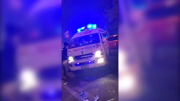 Крупное ДТП в Ереване: от мощного столкновения с маршруткой BMW перевернулся - видео - Sputnik Армения