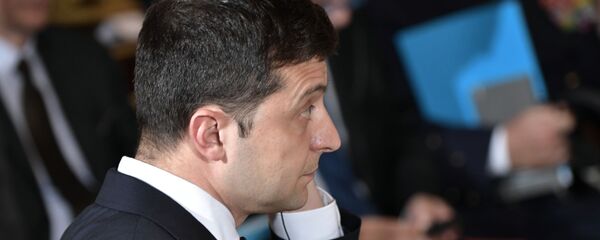 Президент Украины Владимир Зеленский во время встречи в Нормандском формате в Елисейском дворце (9 декабря 2019). Париж - Sputnik Армения