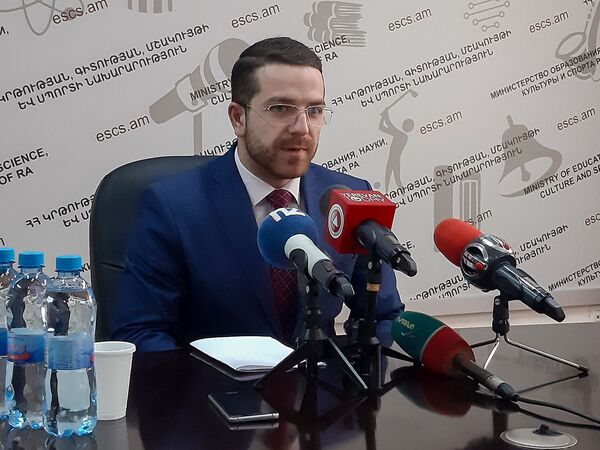 Громкие уголовные дела в Армении: кто оказался под следствием в 2019 году Громкие уголовные дела в Армении: кто оказался под следствием в 2019 году - Sputnik Армения