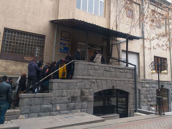 Գրատան շուրջ կրքերը թեժանում են. Փակ շուկայի պատմությունը կրկնվո՞ւմ է Գրատան շուրջ կրքերը թեժանում են. Փակ շուկայի պատմությունը կրկնվո՞ւմ է - Sputnik Արմենիա