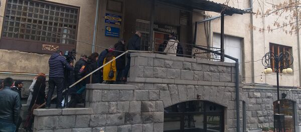 Вход в предоставленное помещение для гос.театра пантомимы - Sputnik Армения